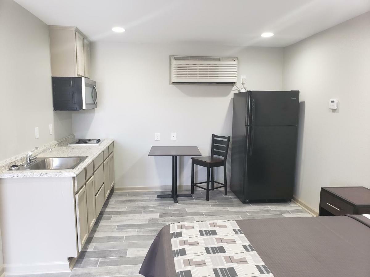 Budget Inn & Suites Батън Руж Екстериор снимка