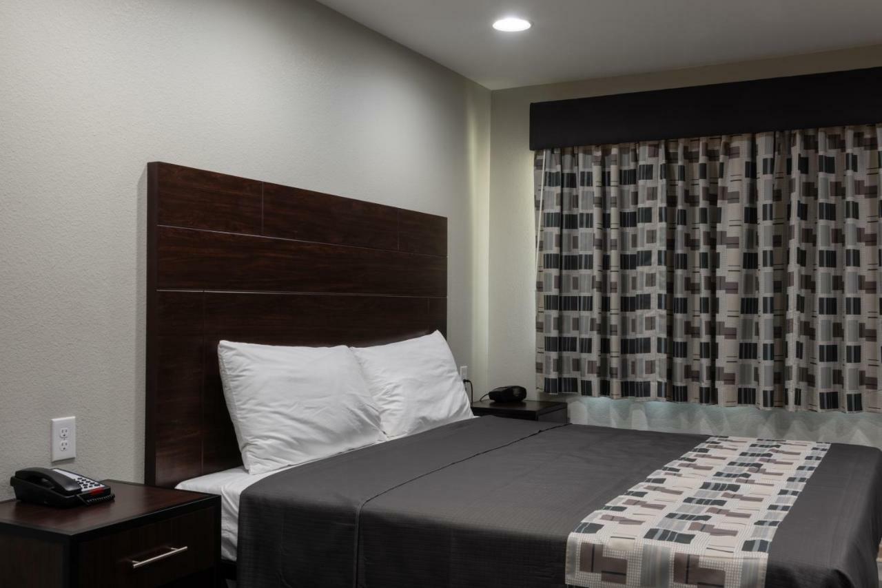Budget Inn & Suites Батън Руж Екстериор снимка