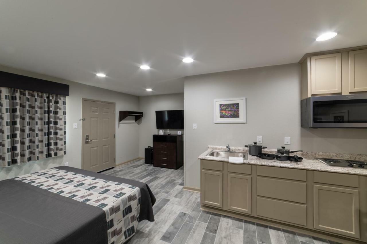 Budget Inn & Suites Батън Руж Екстериор снимка
